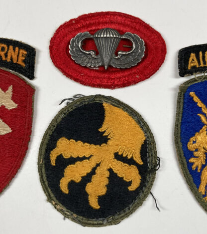 Lot of WWII U.S. Airborne Insignia - Image 3