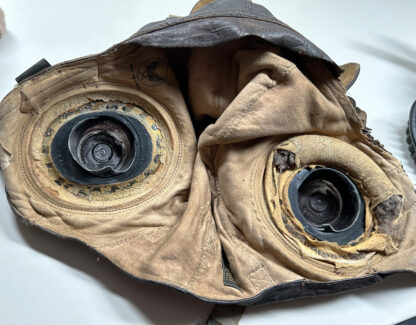 Complete WWII U.S. Army Flight Helmet Set for Fighter Pilot - Image 22