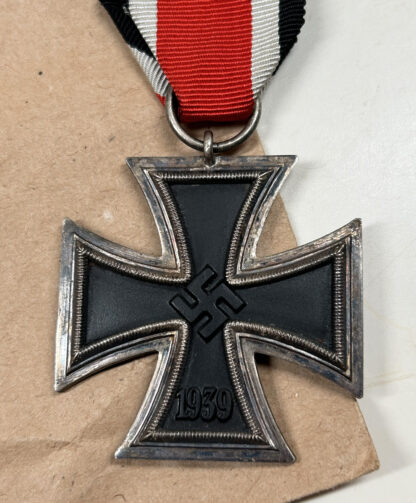 1939 Iron Cross 2nd Class (EK2) w/ Packet – (Rudolf Souval, Wien) - Image 2