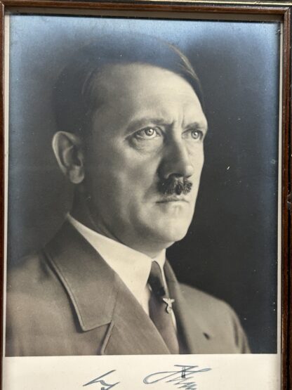 VERY RARE Heinrich Hoffmann Post Card w/ Original Signature of Adolf Hitler - Image 3