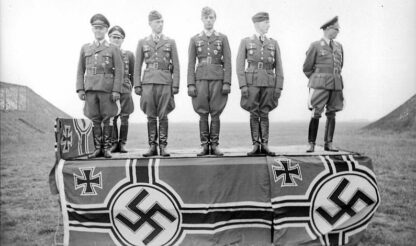 MINT Wehrmacht Battle Flag ‘Kriegsflagge’ 80×135 by (Lorenz Summa Söhne Oberkotzau) - Image 2