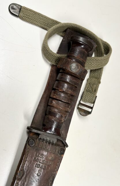 U.S. WWII M3 Fighting Knife by Imperial w/ 1943 Dated M6 Leather Scabbard - Image 7