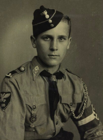 Hitler Youth Proficiency Badge in Silver – RZM M1/34 (Karl Wurster, Markneukirchen) - Image 2